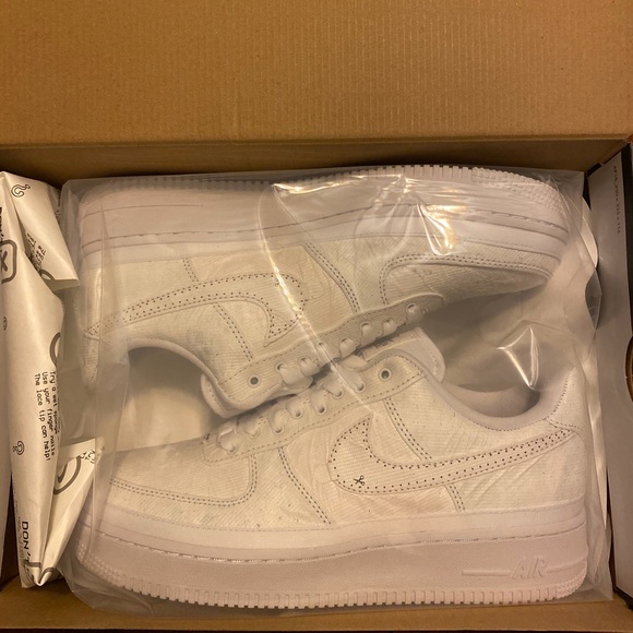 air force 1 07 lx tear away